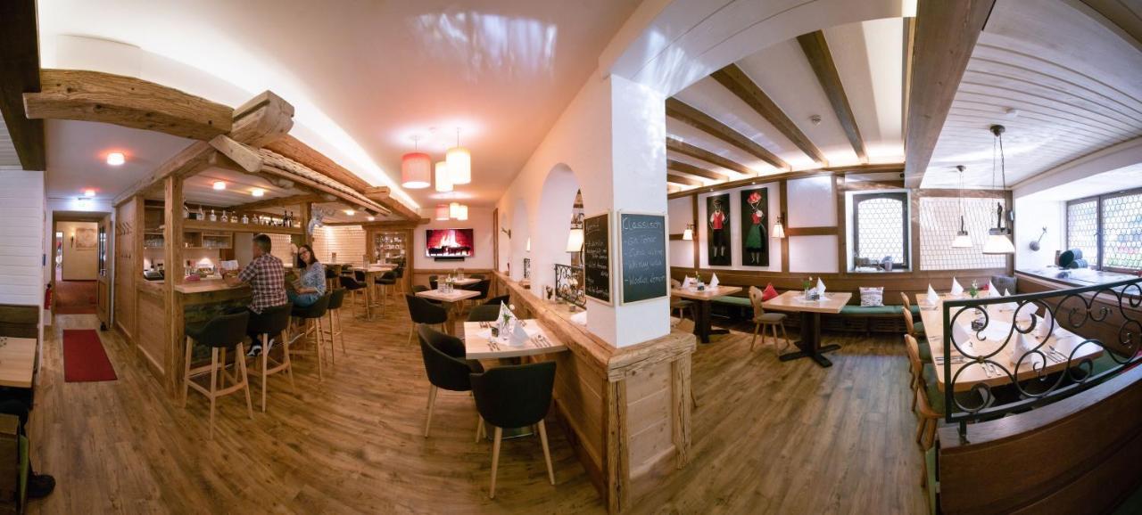 Gruener Baum Naturparkhotel & Schwarzwald-Restaurant Тодтнау Экстерьер фото